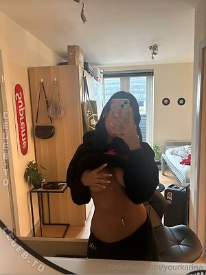 Yourkarina photo