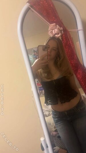 yourmalissa Nude Leaked Photo #5