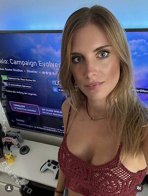 Yve.gaming Nude Leaked Photo #76