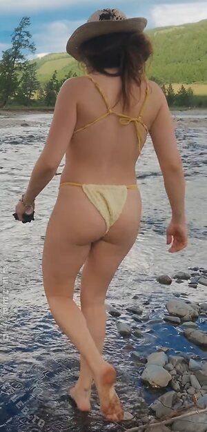 Yvonne Pferrer Nude Leaked Photo #29