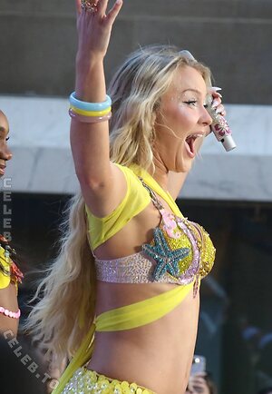 Zara Larsson Nude Leaked Photo #99