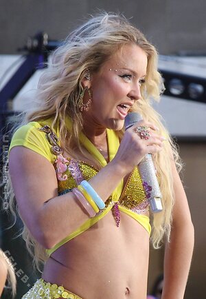 Zara Larsson Nude Leaked Photo #122