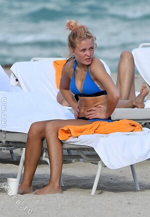 Zara Larsson Nude Leaked Photo #243