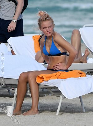 Zara Larsson Nude Leaked Photo #247