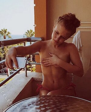 Zara Larsson Nude Leaked Photo #321