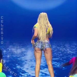 Zara Larsson Nude Leaked Photo #343