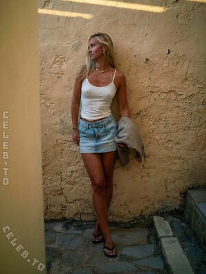 Zarah Ellen photo