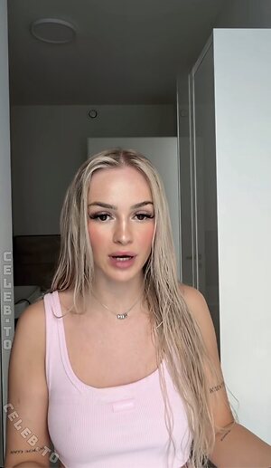 Zclina Nude Leaked Photo #27