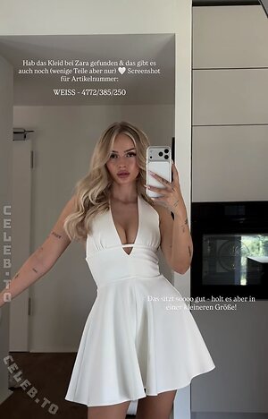 Zclina Nude Leaked Photo #33