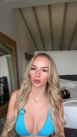 Zclina Nude Leaked Photo #66