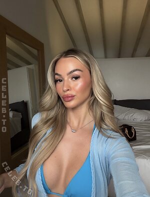 Zclina Nude Leaked Photo #72