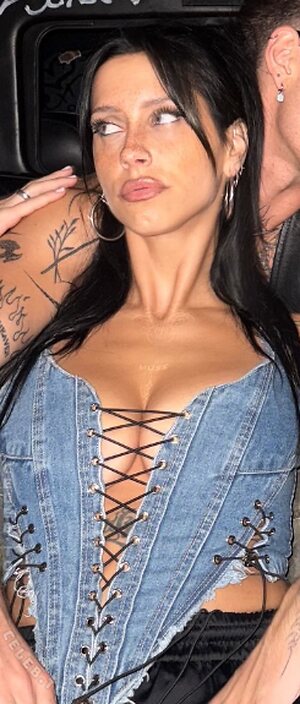 Zoe *333* Nude Leaked Photo #35