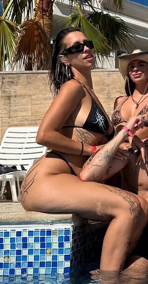 Zoe *333* Nude Leaked Photo #37