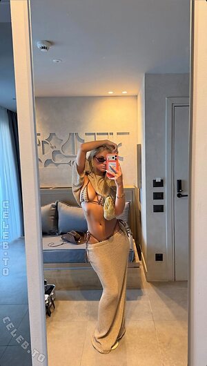 Zoe Kaeppele Nude Leaked Photo #81