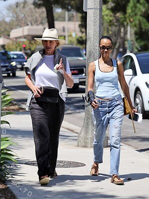 Zoe Saldana Nude Leaked Photo #11