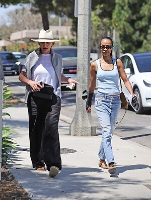 Zoe Saldana Nude Leaked Photo #12