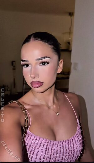 Zoesalg Nude Leaked Photo #97