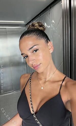 Zoesalg Nude Leaked Photo #131