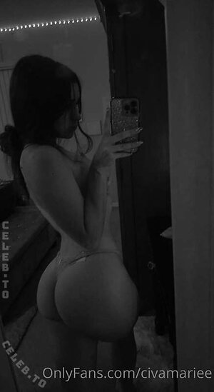zoeyava photo