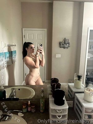 zoeyava photo